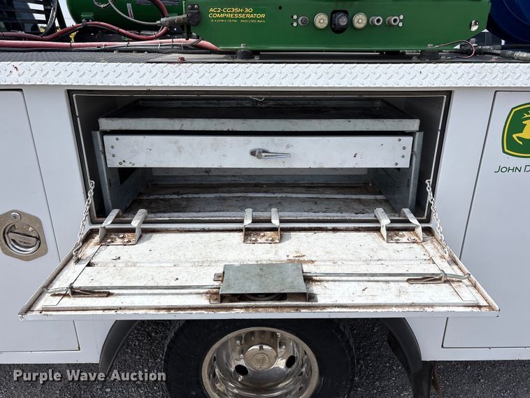 image for item EU4979 2018 Ford F350 Super Duty XL Ext. Cab utility bed pickup truck