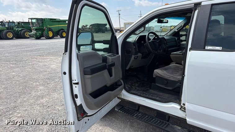 image for item EU4979 2018 Ford F350 Super Duty XL Ext. Cab utility bed pickup truck