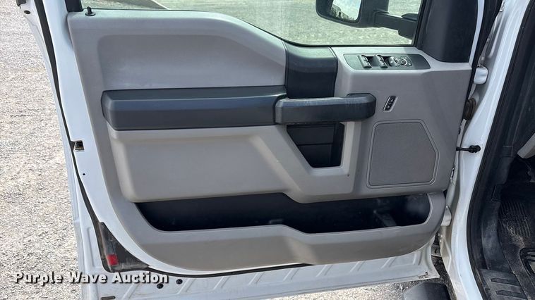 image for item EU4979 2018 Ford F350 Super Duty XL Ext. Cab utility bed pickup truck