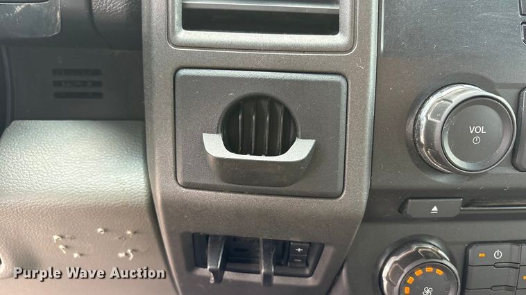 image for item EU4979 2018 Ford F350 Super Duty XL Ext. Cab utility bed pickup truck