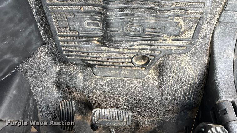 image for item EU4979 2018 Ford F350 Super Duty XL Ext. Cab utility bed pickup truck