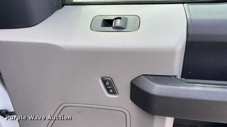 image for item EU4979 2018 Ford F350 Super Duty XL Ext. Cab utility bed pickup truck