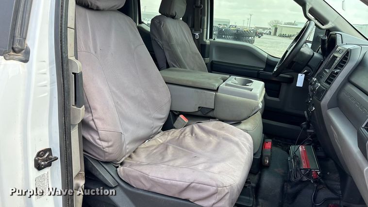 image for item EU4979 2018 Ford F350 Super Duty XL Ext. Cab utility bed pickup truck