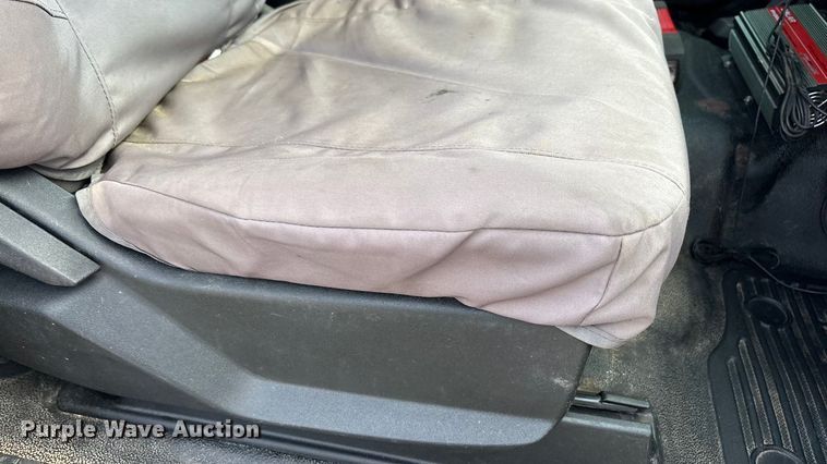 image for item EU4979 2018 Ford F350 Super Duty XL Ext. Cab utility bed pickup truck