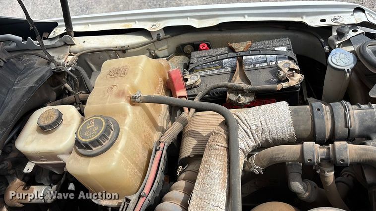 image for item EU4979 2018 Ford F350 Super Duty XL Ext. Cab utility bed pickup truck