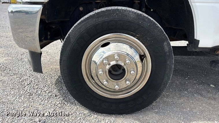 image for item EU4979 2018 Ford F350 Super Duty XL Ext. Cab utility bed pickup truck