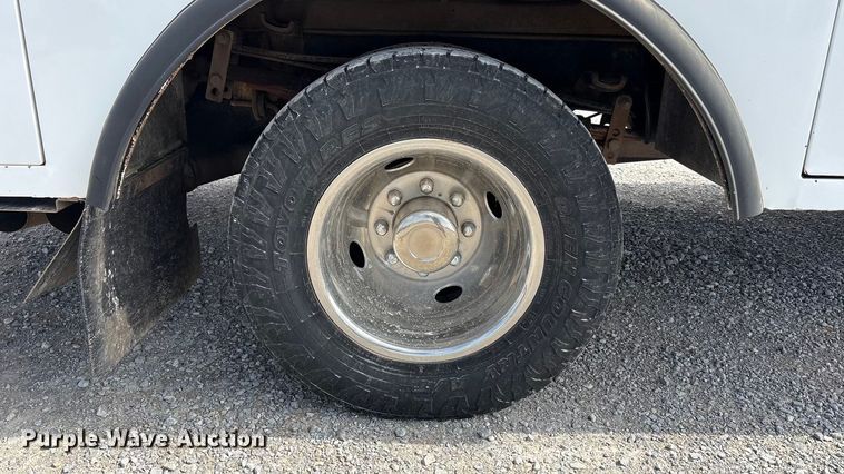 image for item EU4979 2018 Ford F350 Super Duty XL Ext. Cab utility bed pickup truck