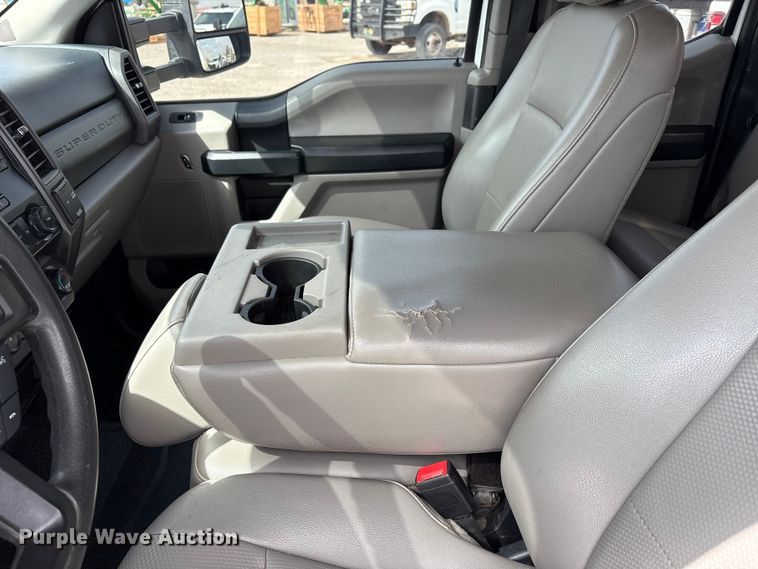 image for item EU4980 2021 Ford F550 Super Duty XL utility / service truck