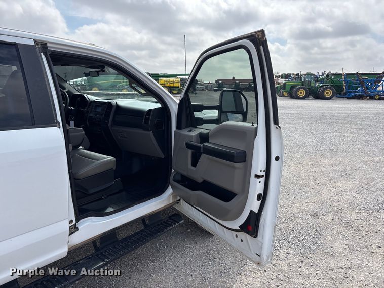 image for item EU4980 2021 Ford F550 Super Duty XL utility / service truck