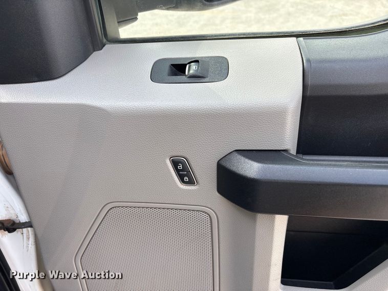 image for item EU4980 2021 Ford F550 Super Duty XL utility / service truck