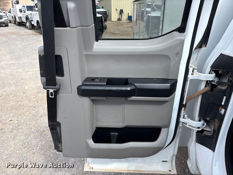 image for item EU4980 2021 Ford F550 Super Duty XL utility / service truck