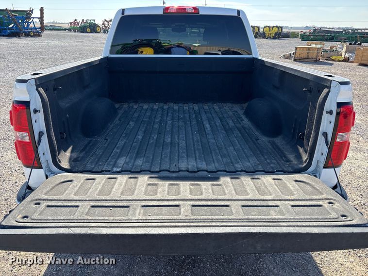 image for item EU4981 2018 GMC Sierra 1500 Crew Cab pickup truck