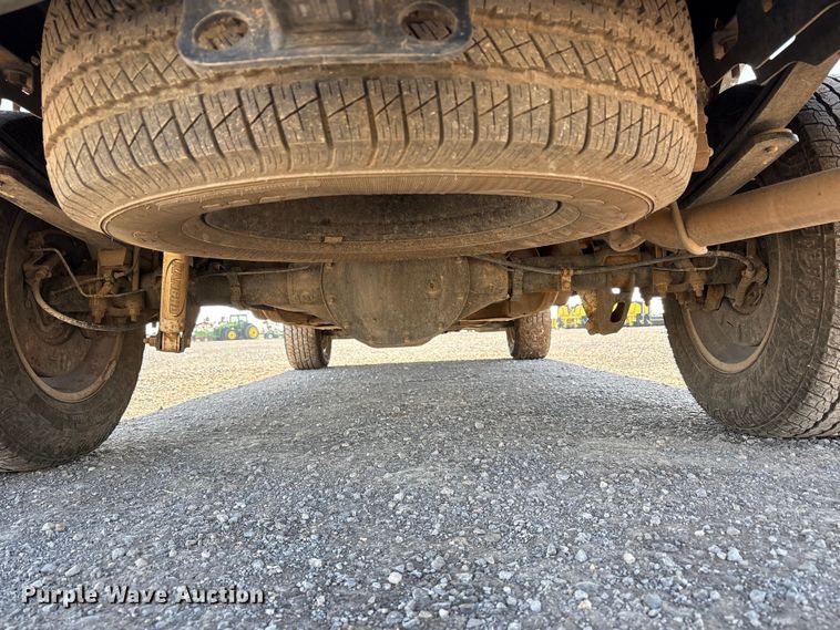 image for item EU4981 2018 GMC Sierra 1500 Crew Cab pickup truck