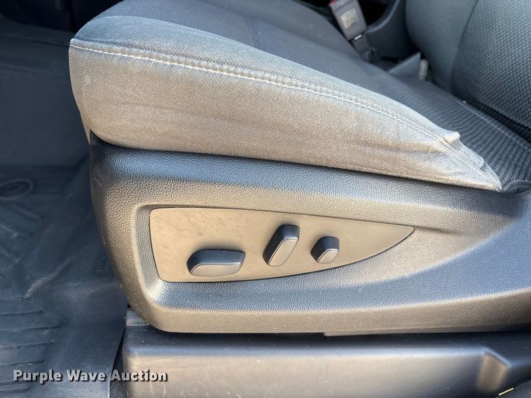 image for item EU4981 2018 GMC Sierra 1500 Crew Cab pickup truck