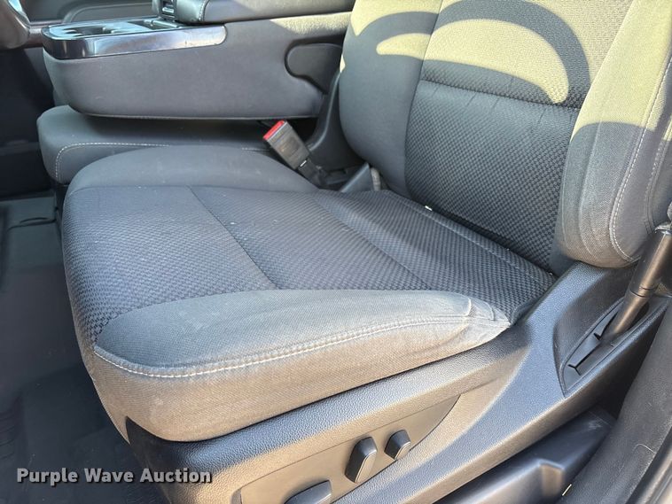 image for item EU4981 2018 GMC Sierra 1500 Crew Cab pickup truck