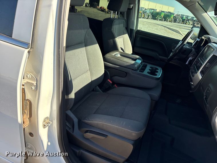 image for item EU4981 2018 GMC Sierra 1500 Crew Cab pickup truck