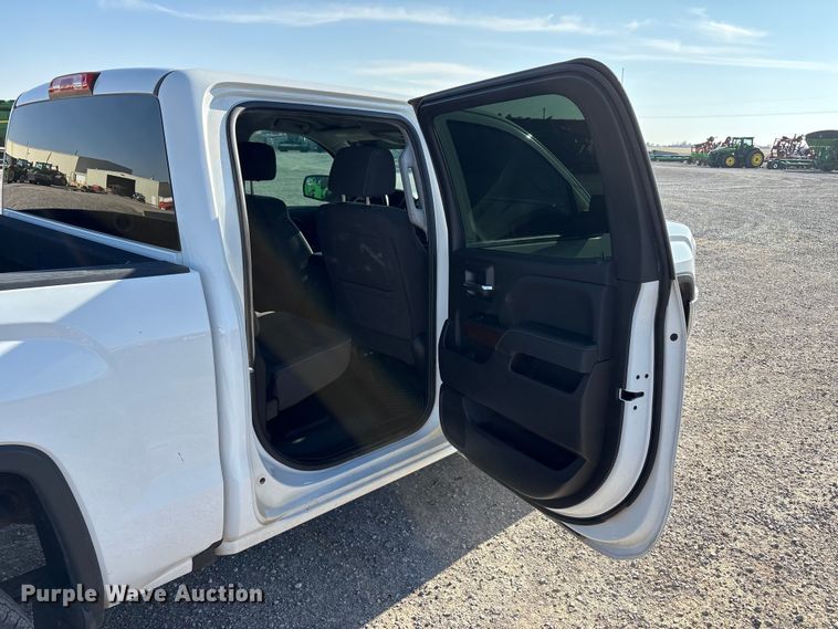 image for item EU4981 2018 GMC Sierra 1500 Crew Cab pickup truck