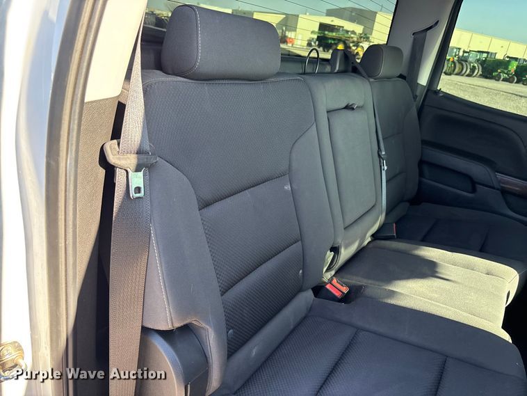 image for item EU4981 2018 GMC Sierra 1500 Crew Cab pickup truck