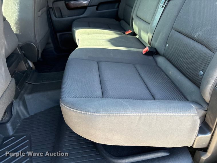 image for item EU4981 2018 GMC Sierra 1500 Crew Cab pickup truck