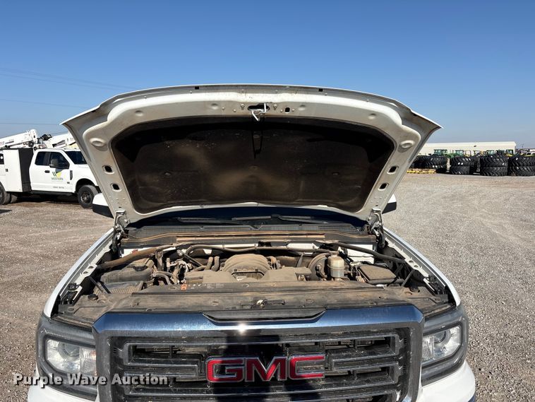 image for item EU4981 2018 GMC Sierra 1500 Crew Cab pickup truck