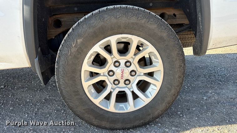 image for item EU4981 2018 GMC Sierra 1500 Crew Cab pickup truck