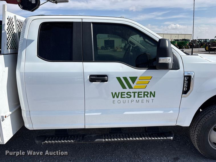 image for item EU4982 2022 Ford F-350 Ext. Cab utility bed pickup truck