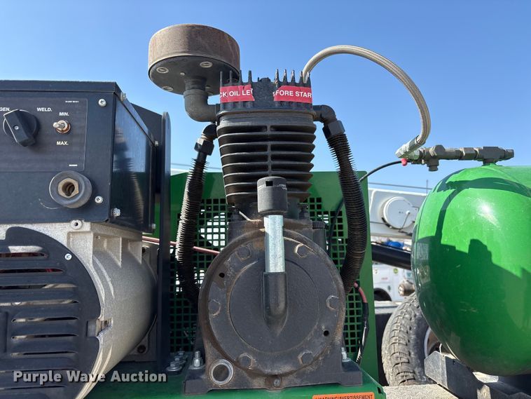 image for item EU4982 2022 Ford F-350 Ext. Cab utility bed pickup truck