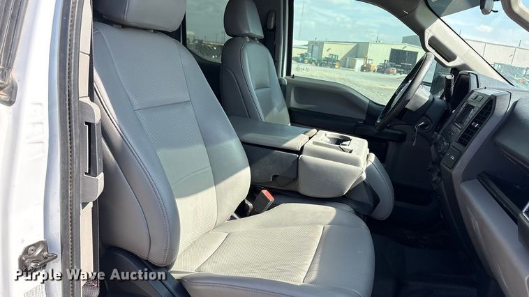 image for item EU4982 2022 Ford F-350 Ext. Cab utility bed pickup truck