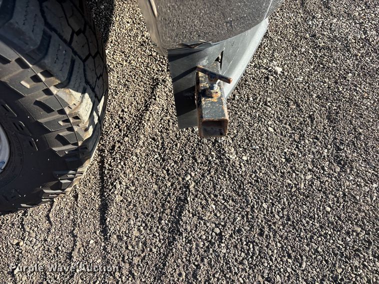 image for item EU4989 2023 Ford F250 Super Duty Ext. Cab pickup truck