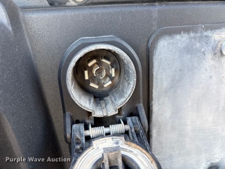 image for item EU4989 2023 Ford F250 Super Duty Ext. Cab pickup truck