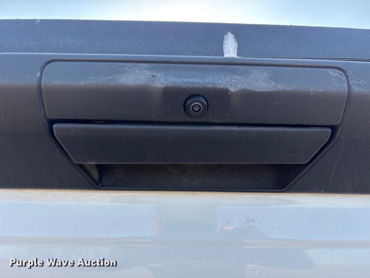 image for item EU4989 2023 Ford F250 Super Duty Ext. Cab pickup truck