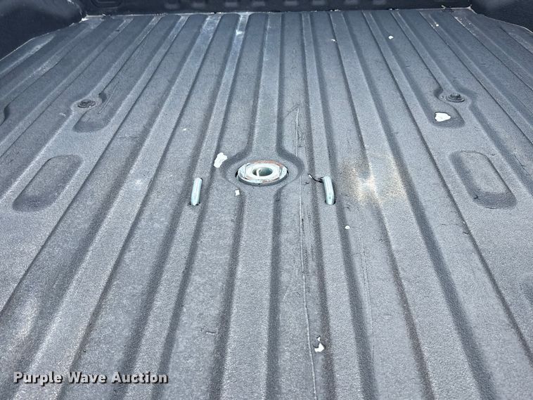 image for item EU4989 2023 Ford F250 Super Duty Ext. Cab pickup truck