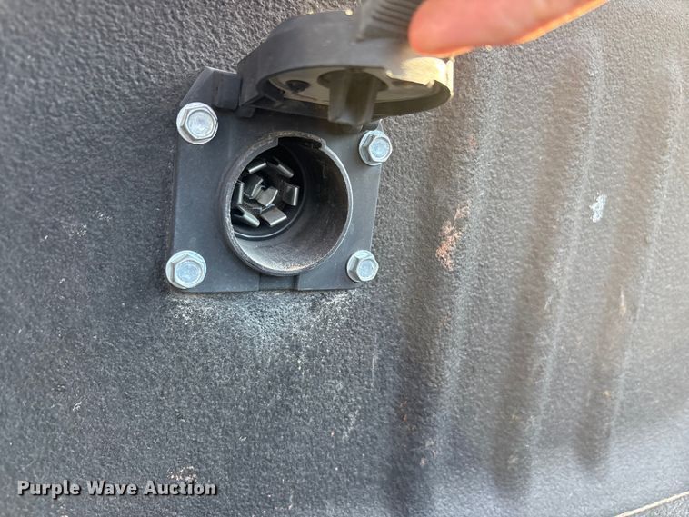 image for item EU4989 2023 Ford F250 Super Duty Ext. Cab pickup truck