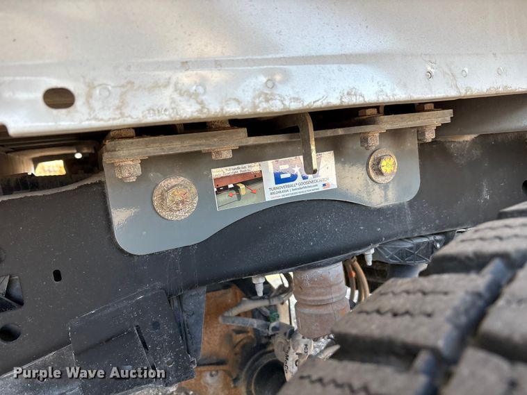 image for item EU4989 2023 Ford F250 Super Duty Ext. Cab pickup truck