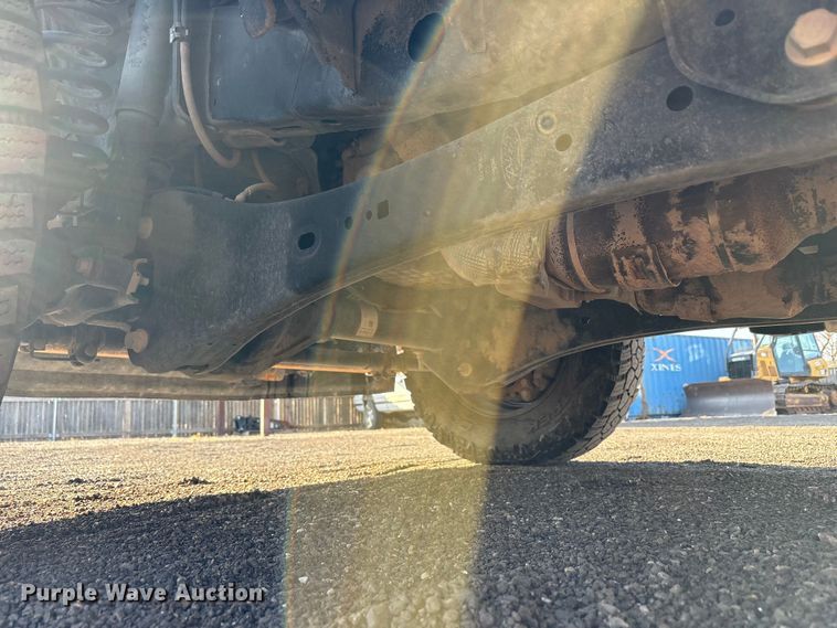 image for item EU4989 2023 Ford F250 Super Duty Ext. Cab pickup truck