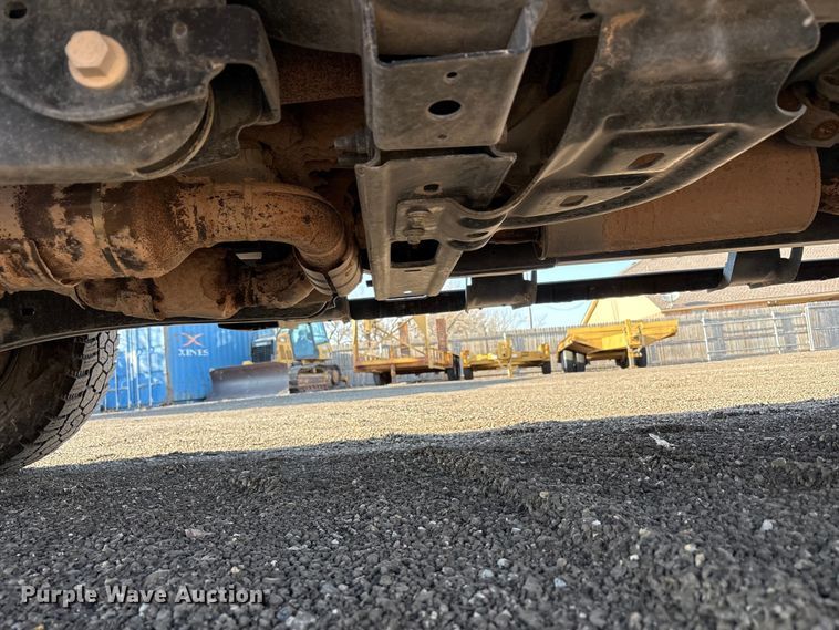 image for item EU4989 2023 Ford F250 Super Duty Ext. Cab pickup truck