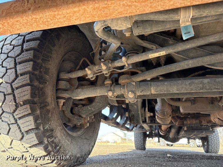 image for item EU4989 2023 Ford F250 Super Duty Ext. Cab pickup truck