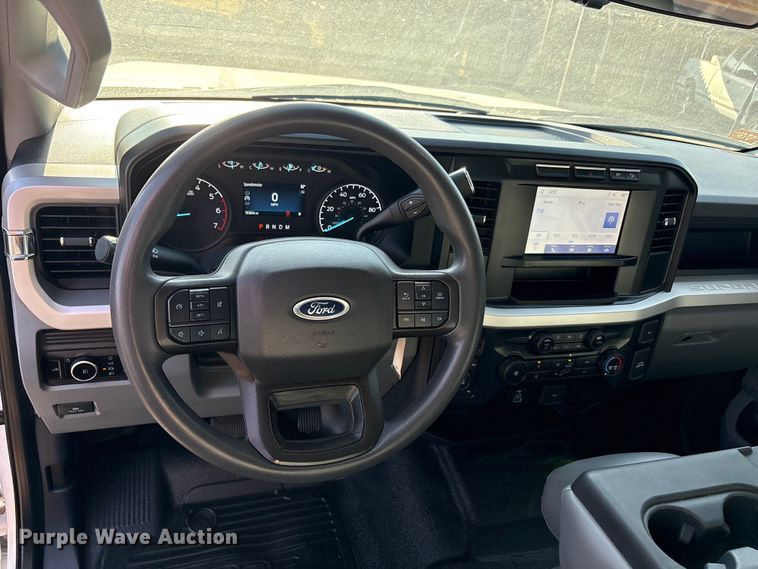 image for item EU4989 2023 Ford F250 Super Duty Ext. Cab pickup truck