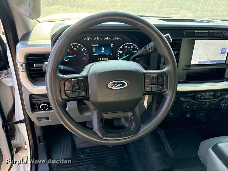 image for item EU4989 2023 Ford F250 Super Duty Ext. Cab pickup truck