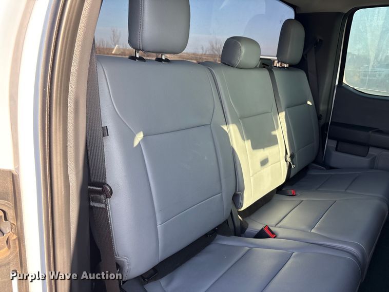 image for item EU4989 2023 Ford F250 Super Duty Ext. Cab pickup truck