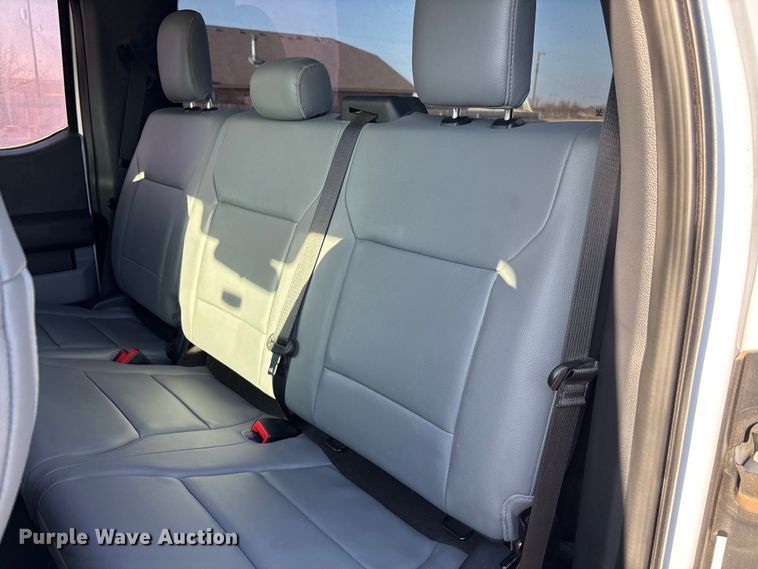 image for item EU4989 2023 Ford F250 Super Duty Ext. Cab pickup truck