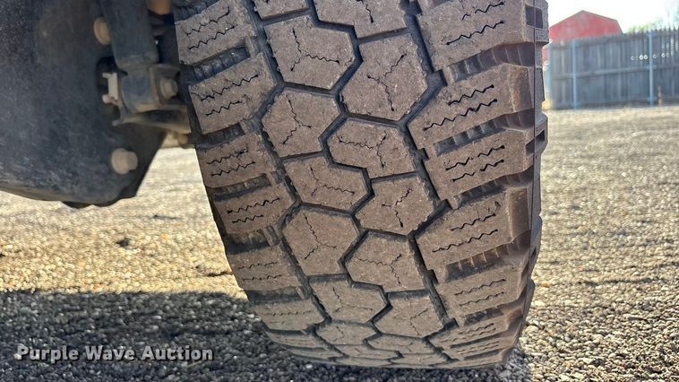 image for item EU4989 2023 Ford F250 Super Duty Ext. Cab pickup truck