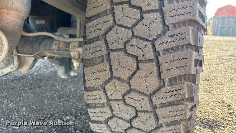 image for item EU4989 2023 Ford F250 Super Duty Ext. Cab pickup truck