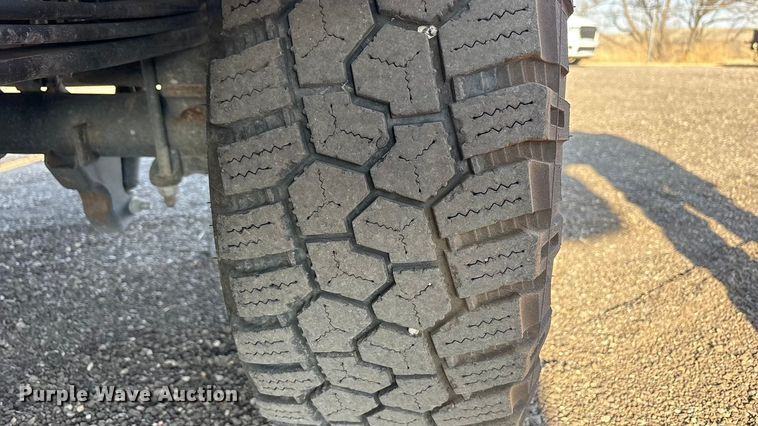 image for item EU4989 2023 Ford F250 Super Duty Ext. Cab pickup truck