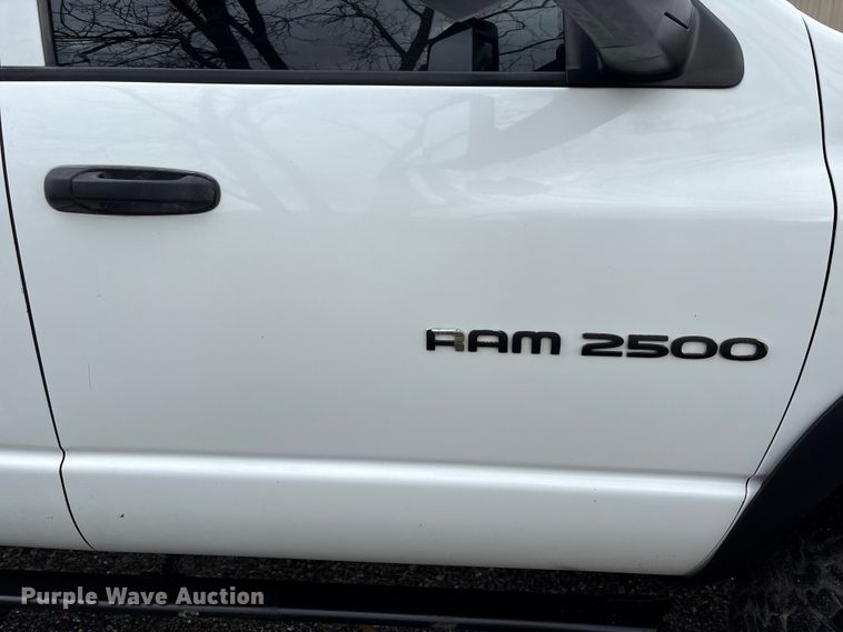 image for item EU7414 2006 Dodge Ram 2500 Ext. Cab pickup truck