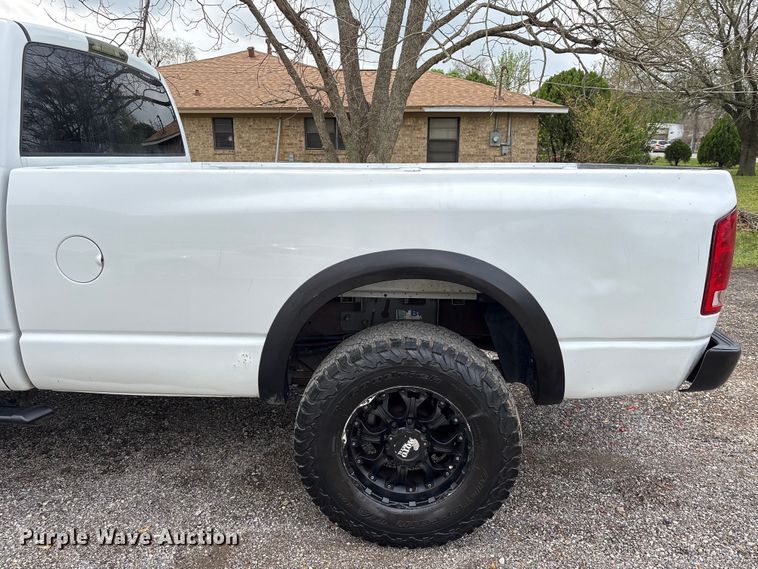 image for item EU7414 2006 Dodge Ram 2500 Ext. Cab pickup truck