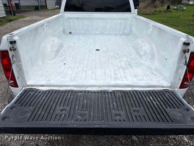 image for item EU7414 2006 Dodge Ram 2500 Ext. Cab pickup truck