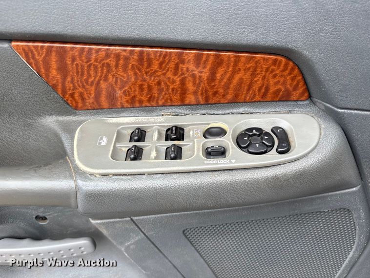 image for item EU7414 2006 Dodge Ram 2500 Ext. Cab pickup truck