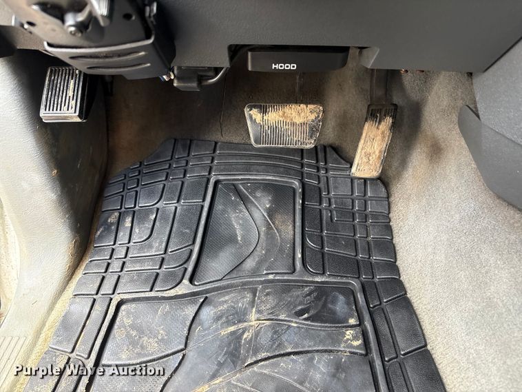 image for item EU7414 2006 Dodge Ram 2500 Ext. Cab pickup truck