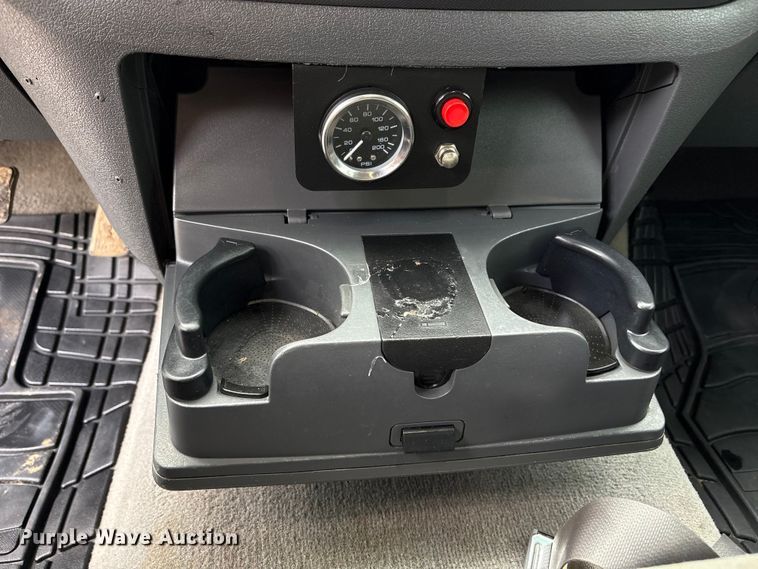 image for item EU7414 2006 Dodge Ram 2500 Ext. Cab pickup truck